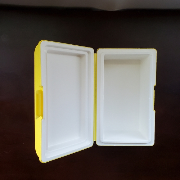 Mini Lunch Cooler - Picture 2 of 4